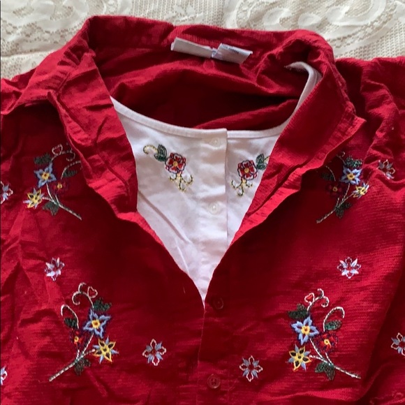 Red floral embroidered crop top - Picture 3 of 4